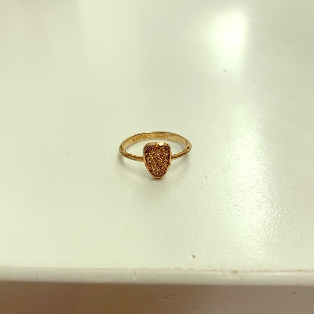 Kendra Scott gold glittery ring